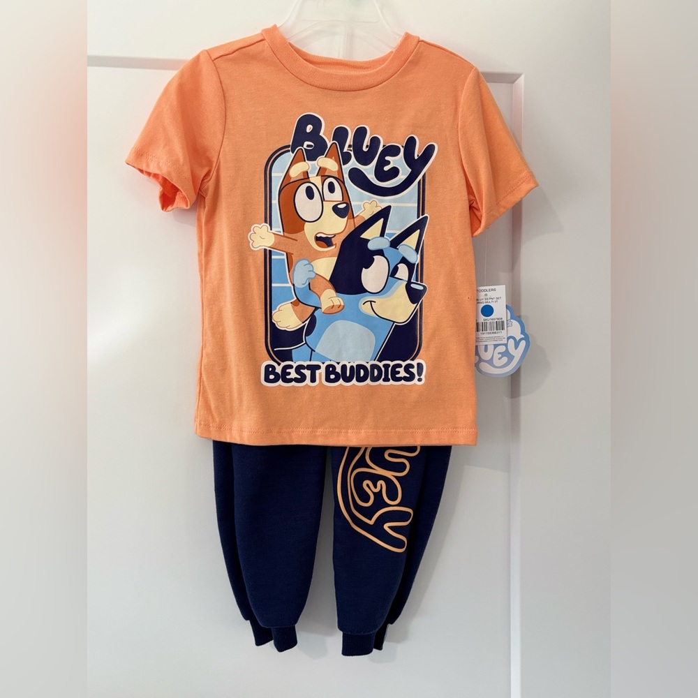 Bluey Tshirt and Jogger Sweatpant Set New 3T